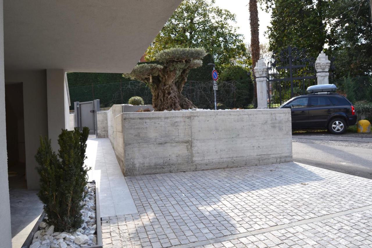 Iris Ar Holiday-Home Peschiera del Garda Luaran gambar