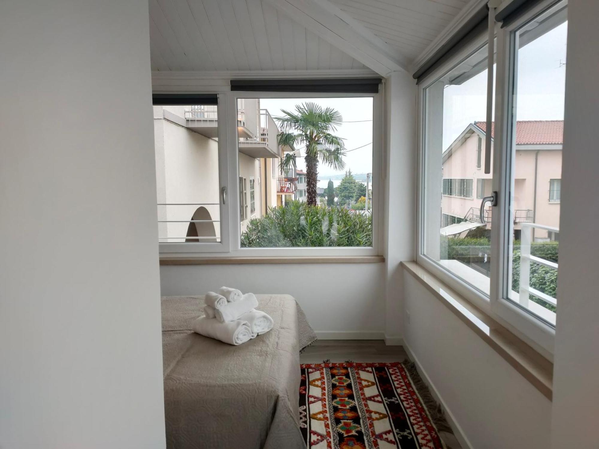 Iris Ar Holiday-Home Peschiera del Garda Luaran gambar