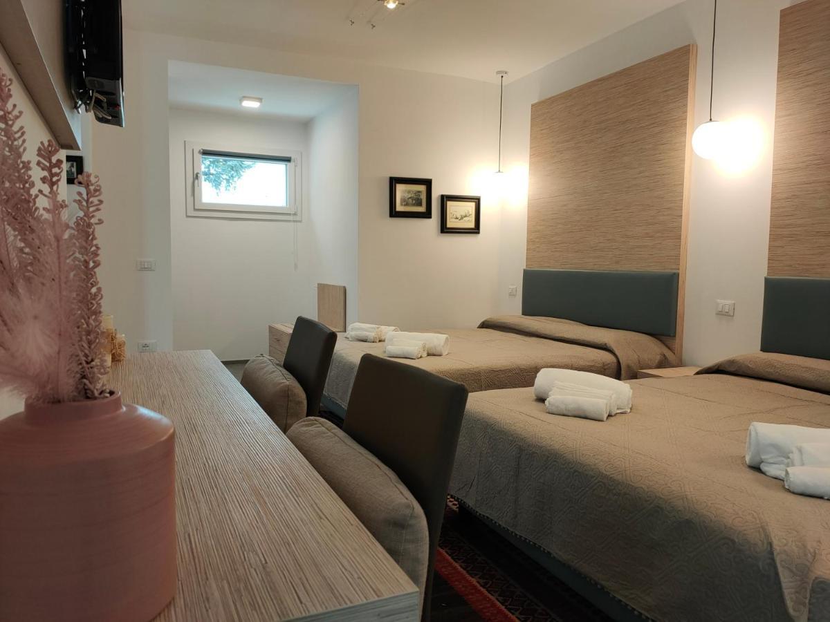 Iris Ar Holiday-Home Peschiera del Garda Luaran gambar