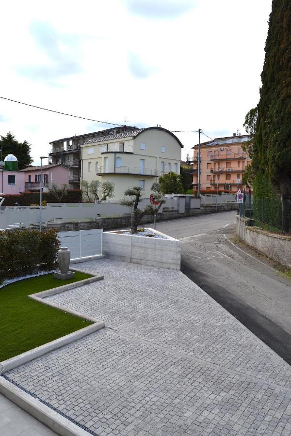 Iris Ar Holiday-Home Peschiera del Garda Luaran gambar